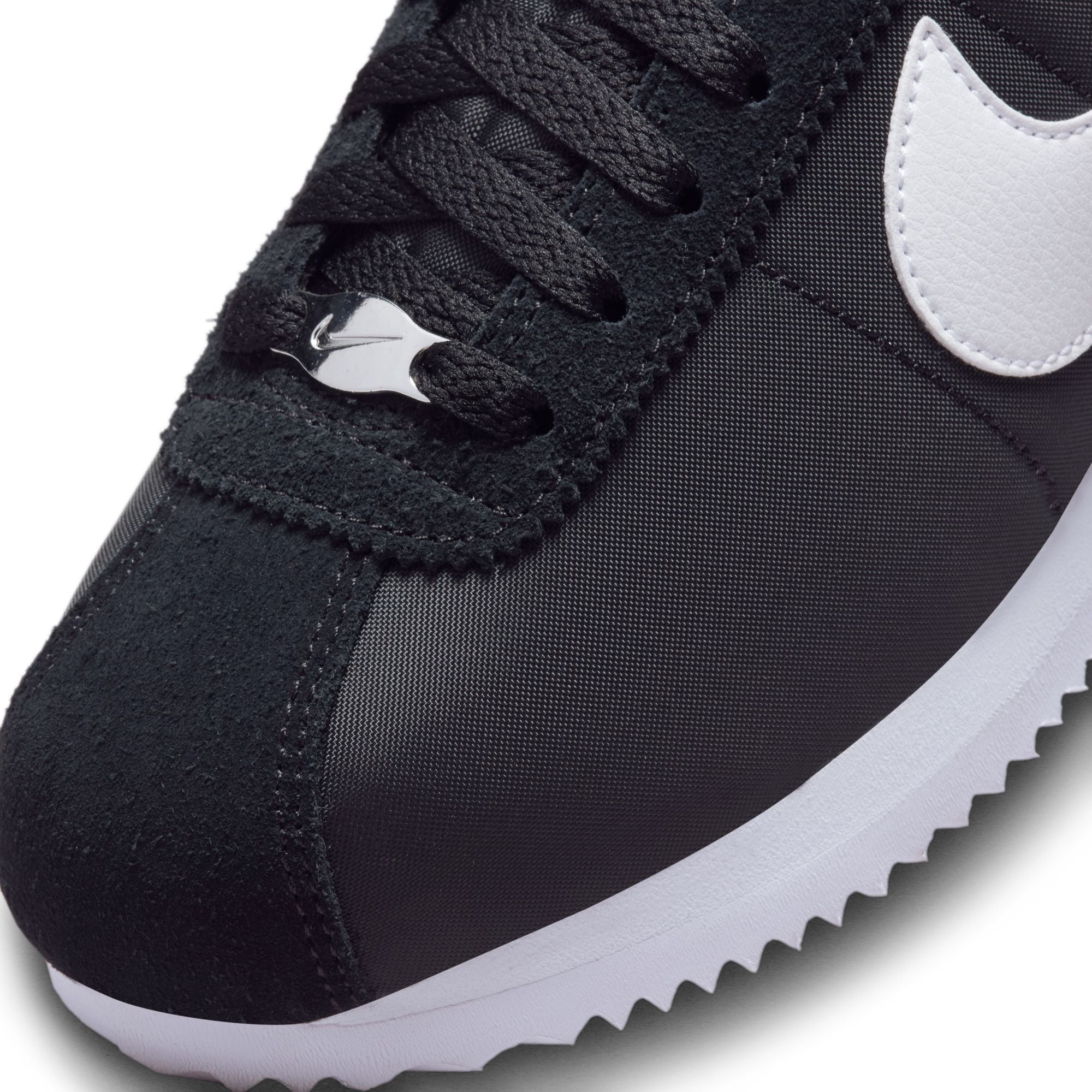 Cortez 'Black and White' W - INVINCIBLE