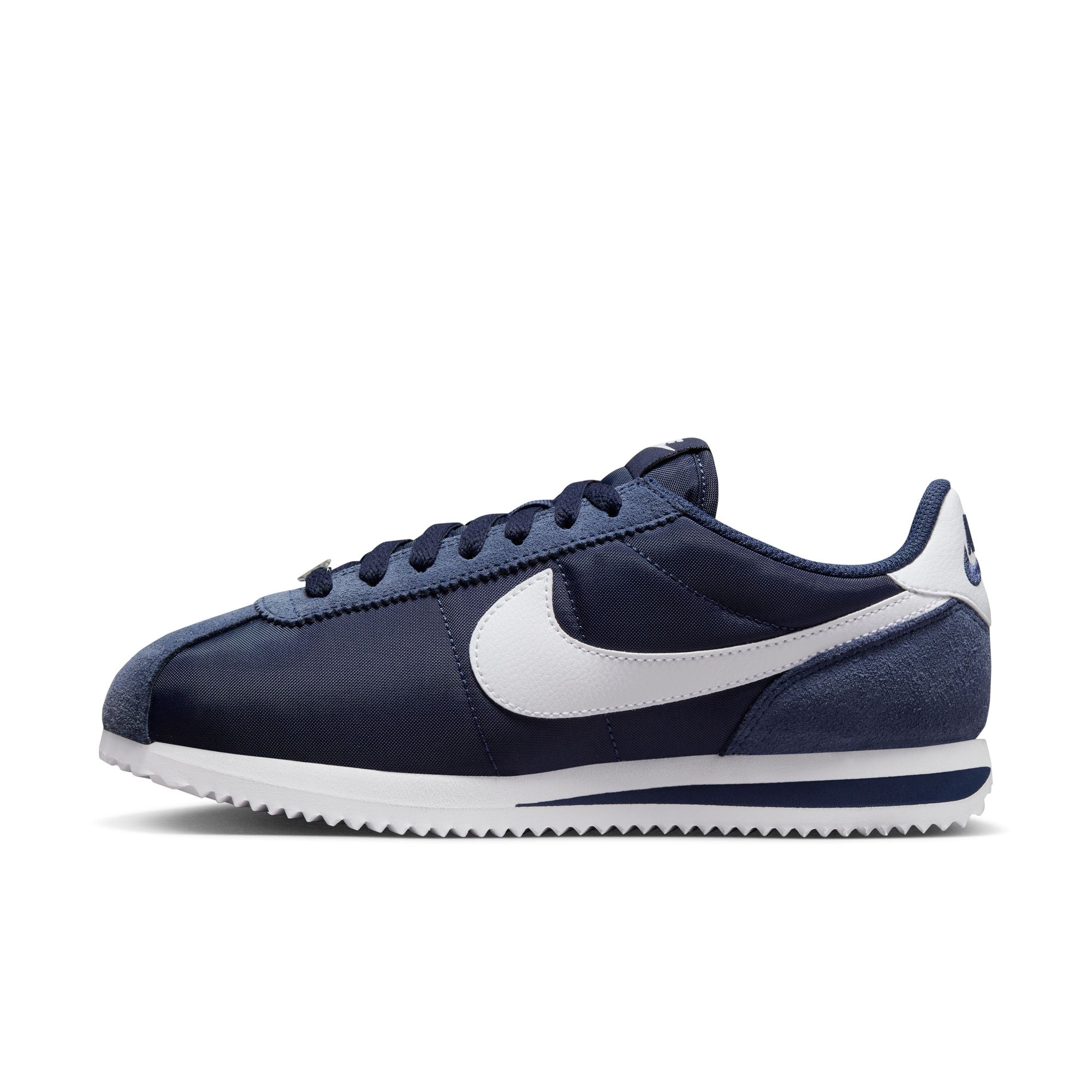 Nike cortez outlet on wide feet