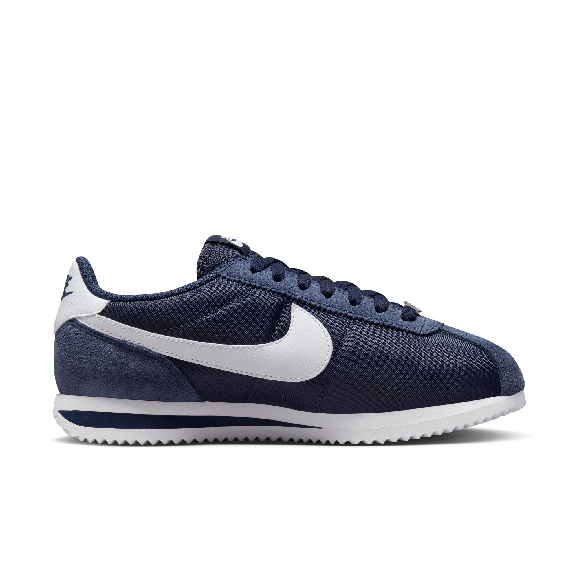 Nike hotsell cortez mid