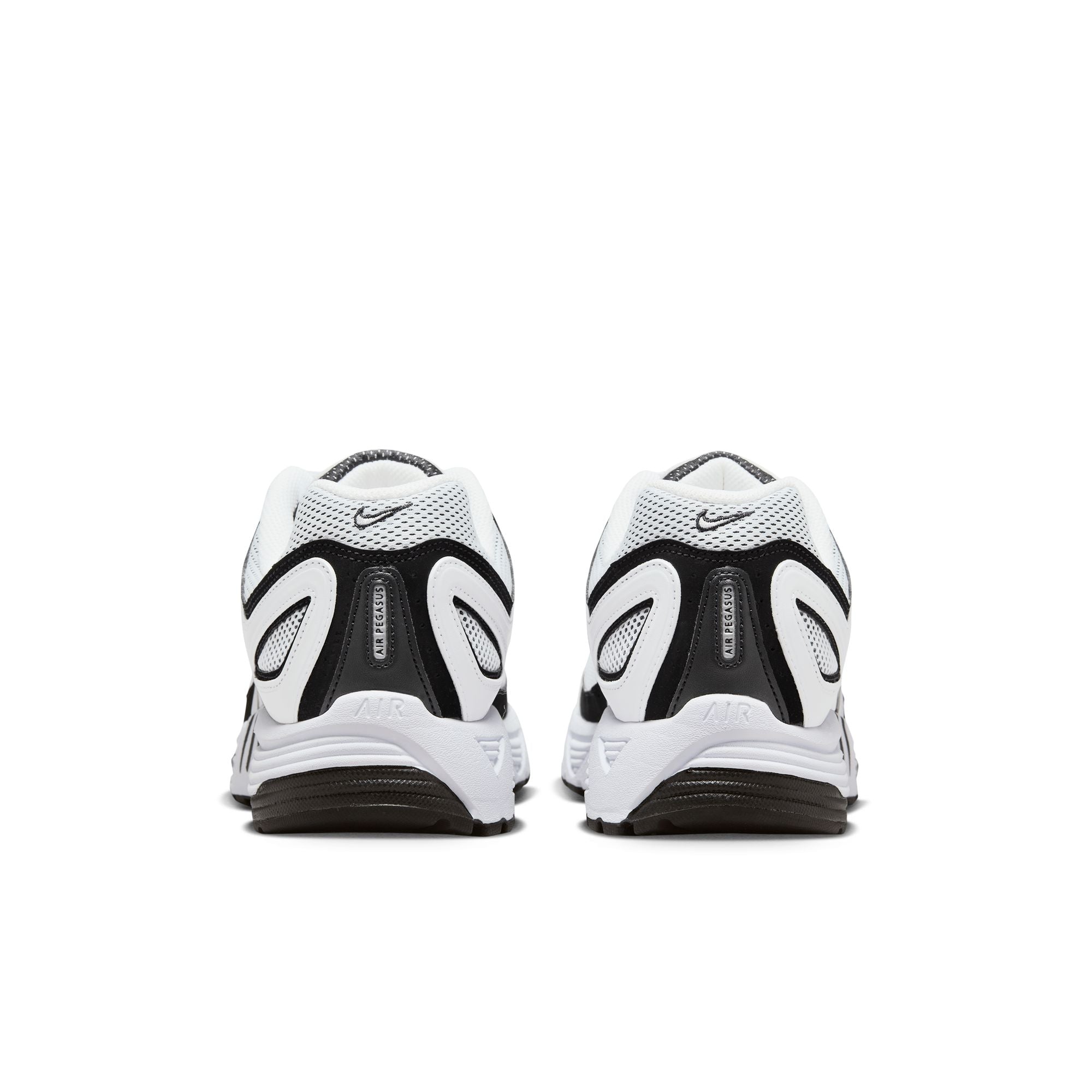 Air Pegasus 2K5 'White and Black' - INVINCIBLE