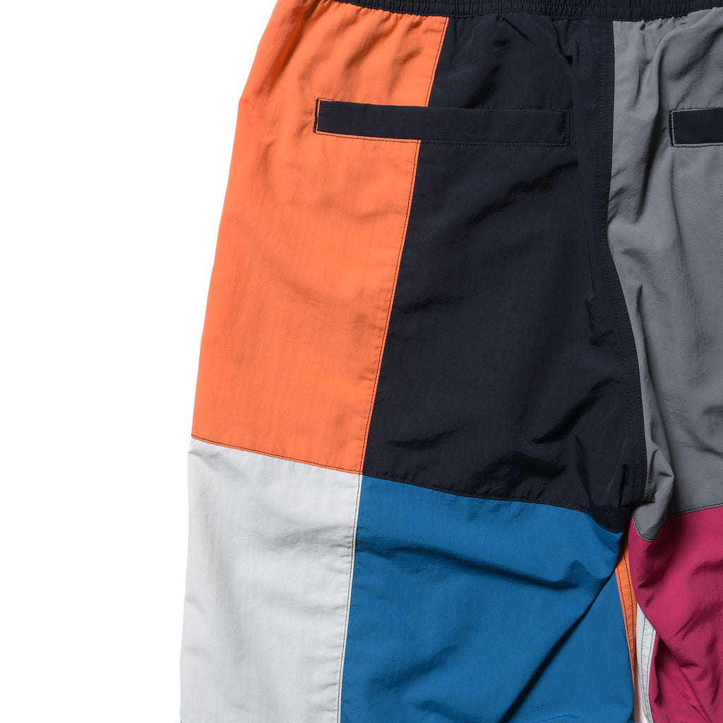 Multi Pattern Shorts – INVINCIBLE Indonesia